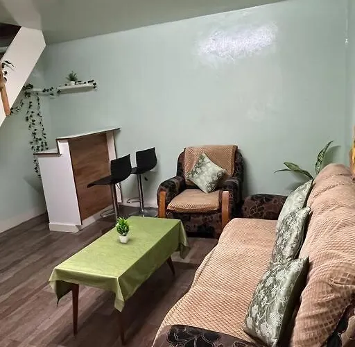 Cozy Haven 1018 Homestay